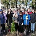 Ученики Гжельской школы приняли участие в акции «Посади дерево»