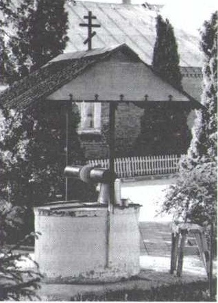 Колодец в Гжели