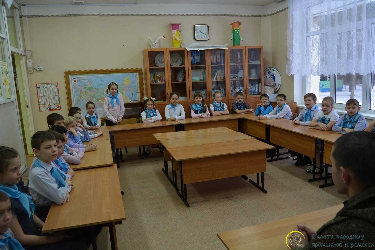 Воспитывая патриотов. Равняемся на лучших